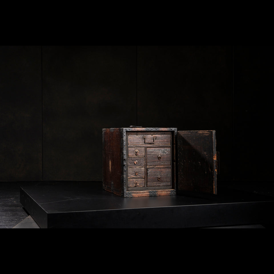 Funadansu (Japanese sea chest) G0383