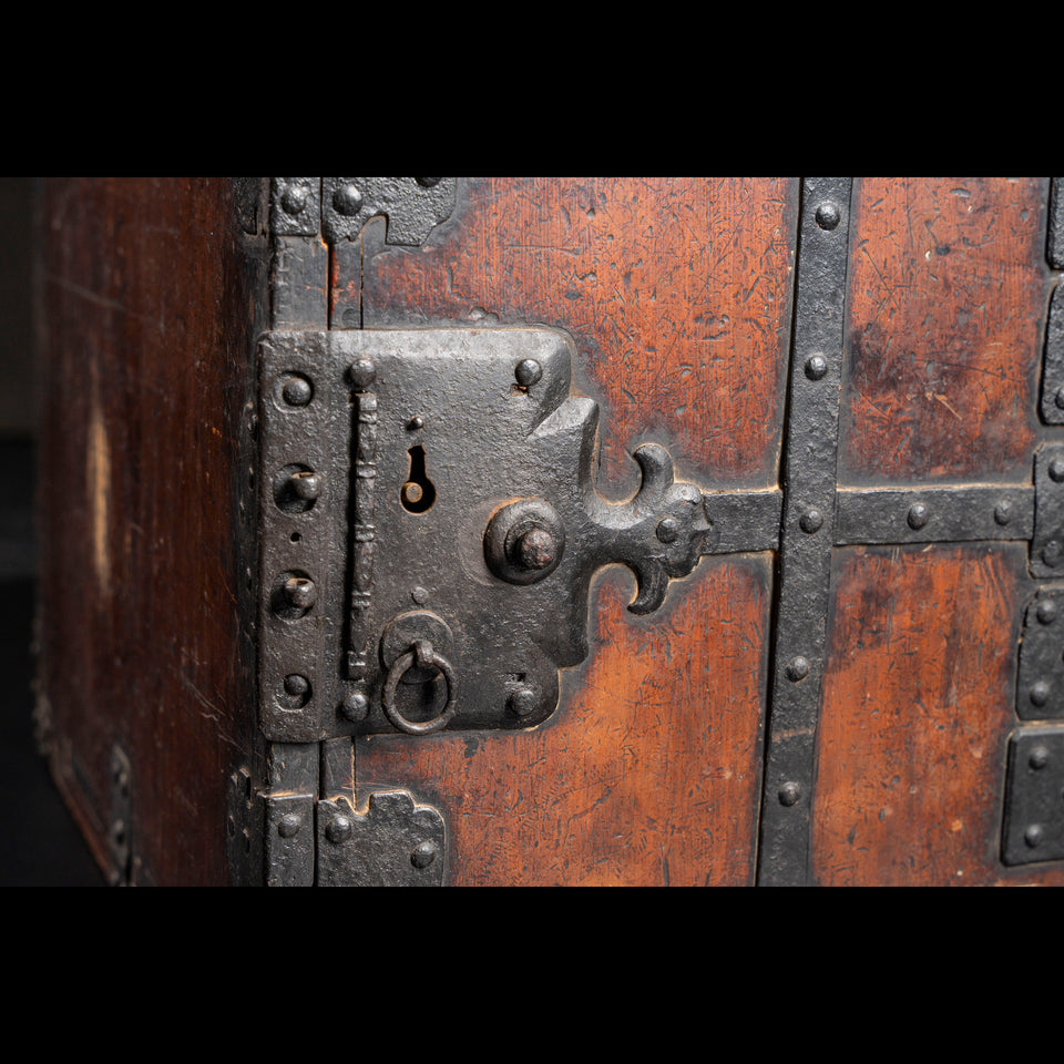 Funadansu (Japanese sea chest) G0383