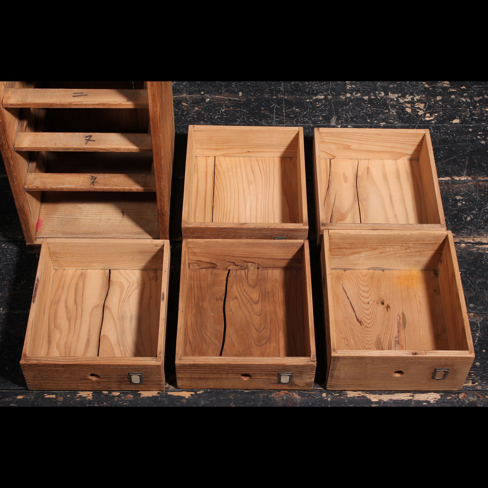 杉の引き出し C0688