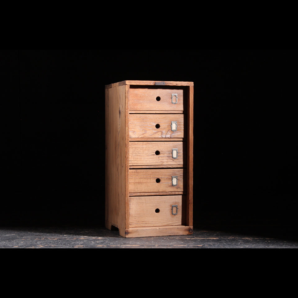 杉の引き出し C0688