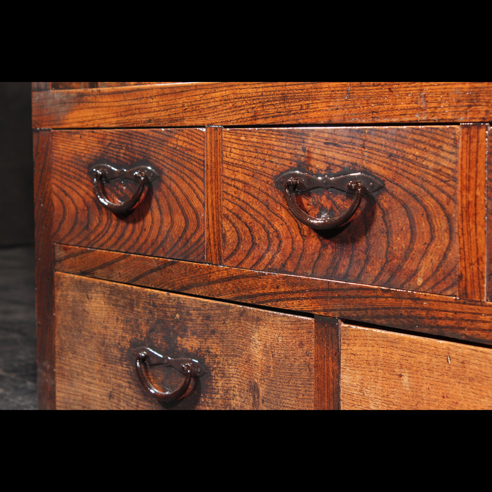 けやきと杉の茶箪笥 B0967