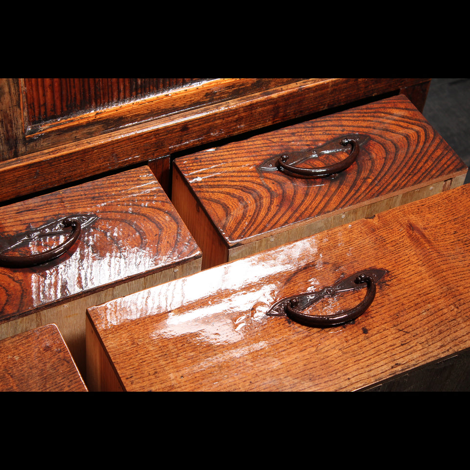 けやきと杉の茶箪笥 B0967