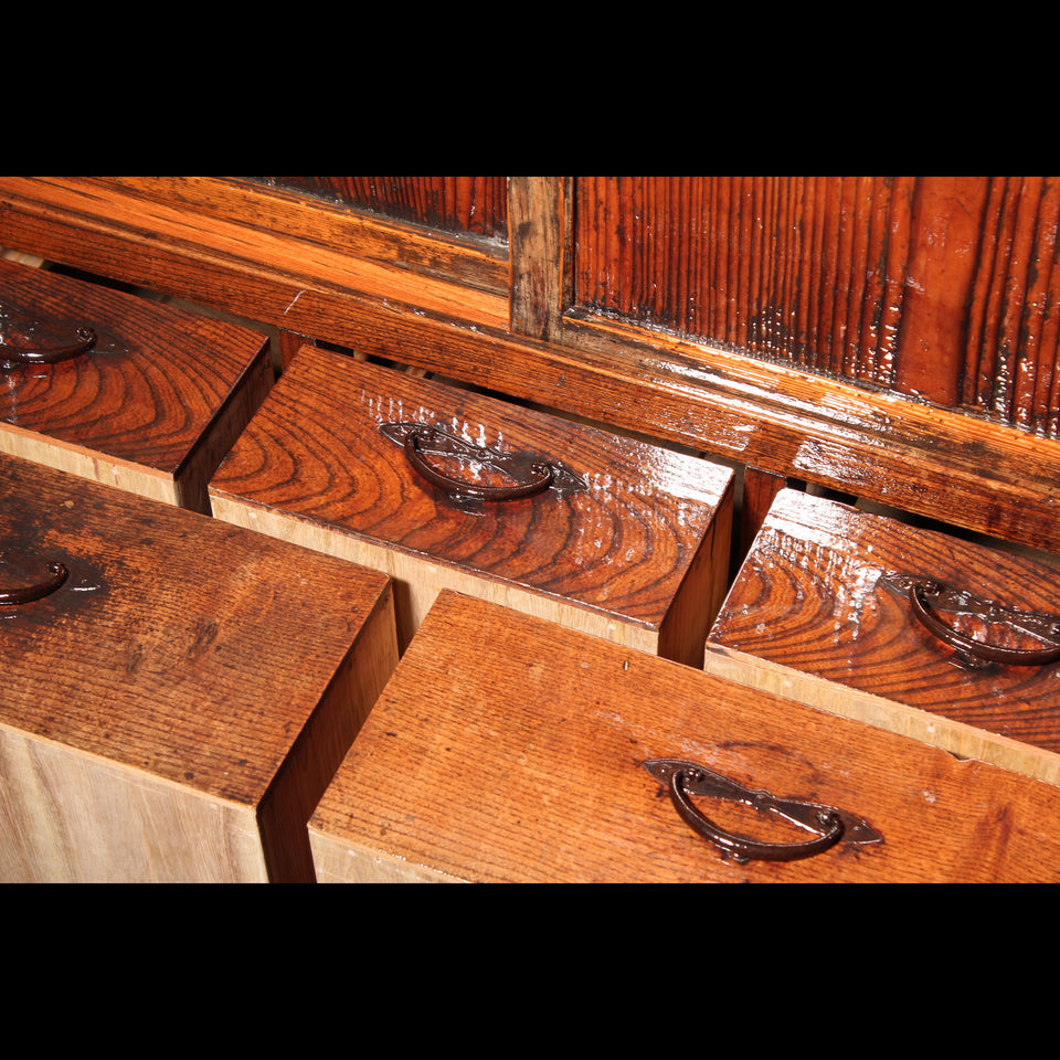 けやきと杉の茶箪笥 B0967