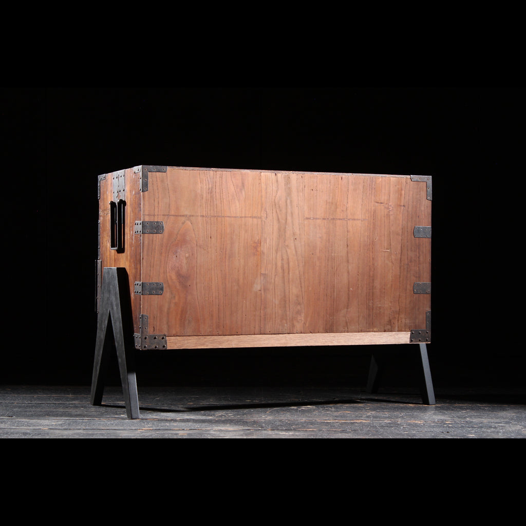 古箪笥 2_9f9fda99-6da6-4d25-be4f-