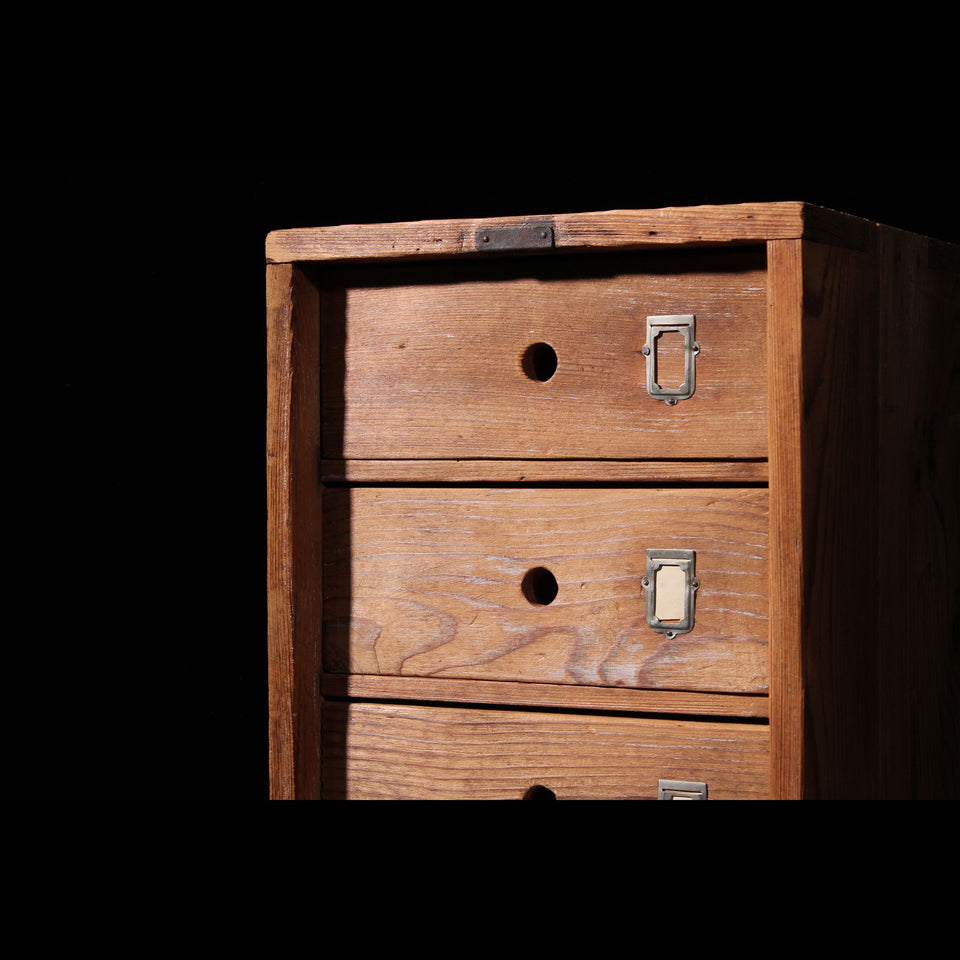 杉の引き出し C0688