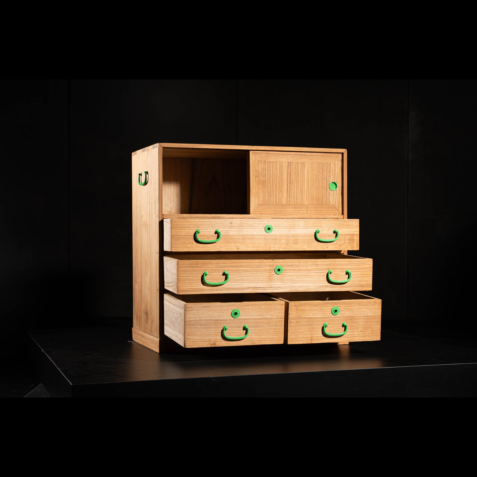 萌黄金具の小箪笥 G0268