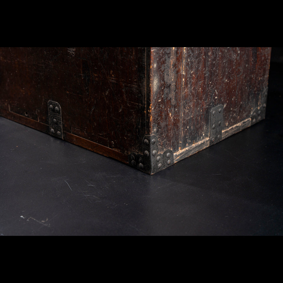 Funadansu (Japanese sea chest) G0383